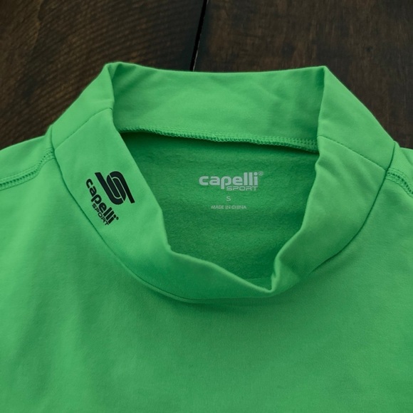 Cold Gear long sleeve athletic top - Picture 3 of 5